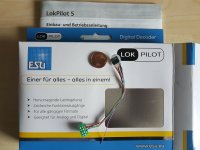ESU 59820 LokPilot Micro Decoder V5 DCC Kabel + 8-pol....